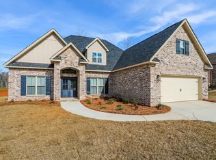 211 Rustic Live Oak Trl, Bonaire, GA 31005