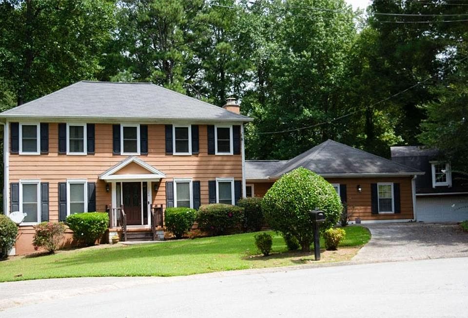 1st image of 1044 Basswood Ct