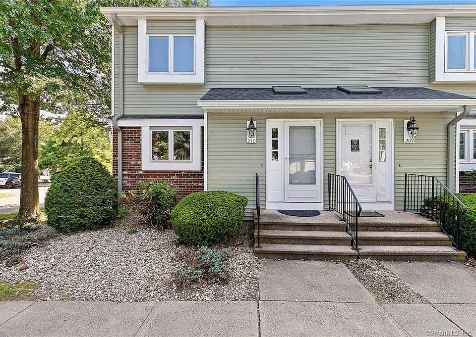 1st image of 210 Sandstone Drive #210
