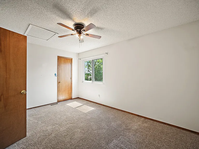 5855 Northwind Dr — Photo 20