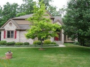 1745 Apple Ridge Ct, Rochester Hills, MI 48306