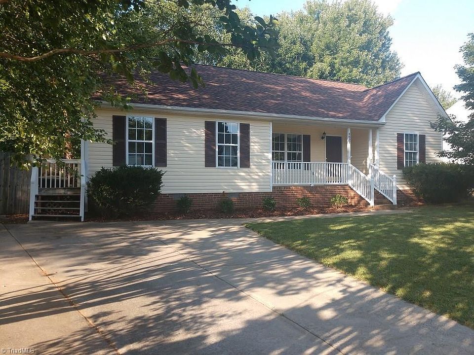 1st image of 4602 Prestbury Dr