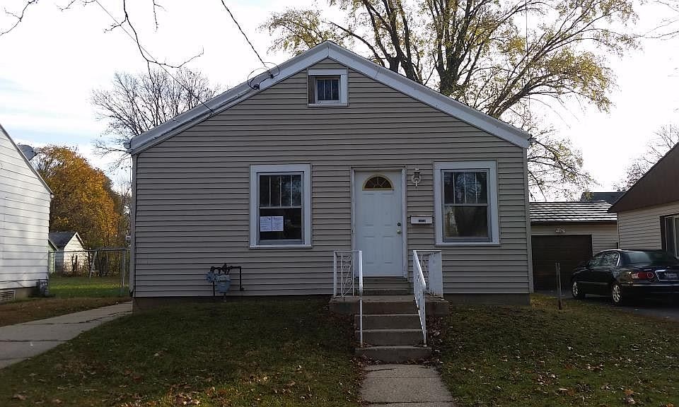 1st image of 1611 N Rockton Ave