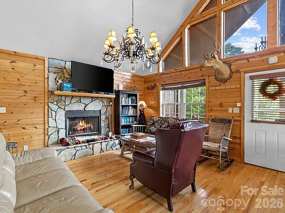5th image of 49 Pinnacle Rd