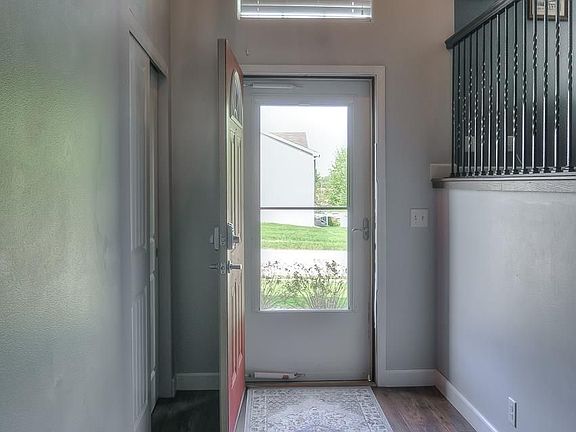 4th image of 4621 N 165th St