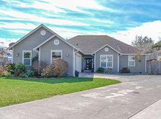 1650 Hannah Ct, McKinleyville, CA 95519