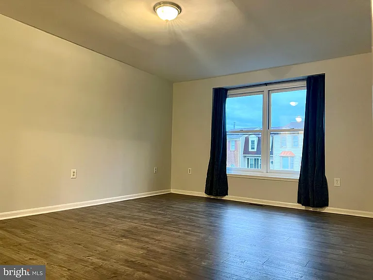 10448 Rapidan Ln — Photo 32