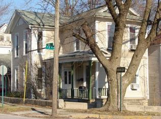 222 N 7th St, Hannibal, MO 63401