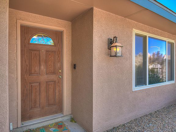 2nd image of 12712 Eastridge Pl NE