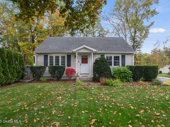 6 Williams Court, Guilderland, NY 12203