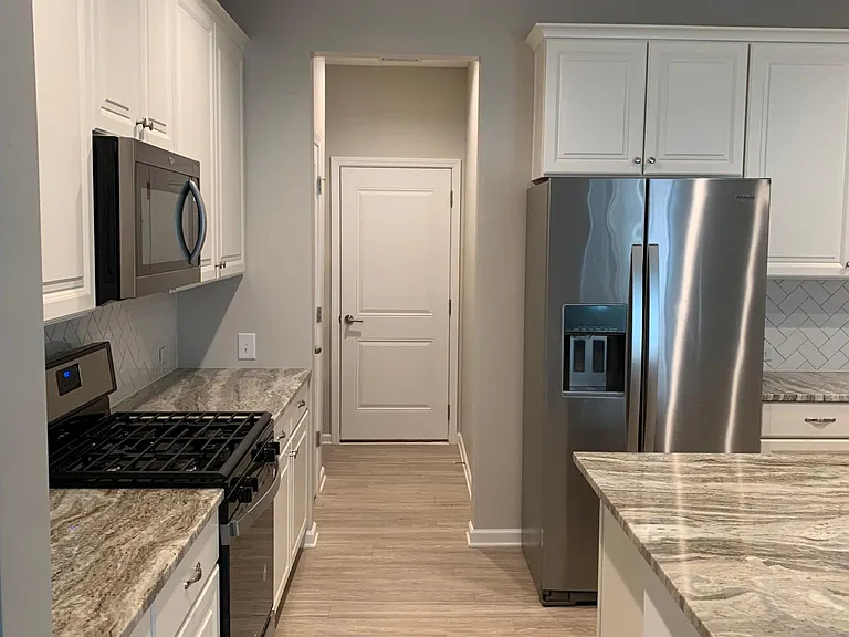 1353 Fitchie Pl — Photo 6