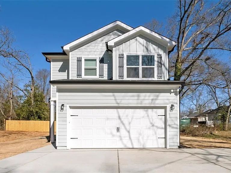 1015 Lyndon Ave — Photo 1