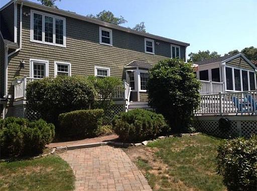 3rd image of 19 Greystone Way