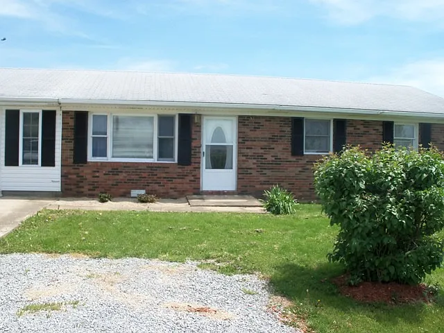 148 Alice Ave photo 1