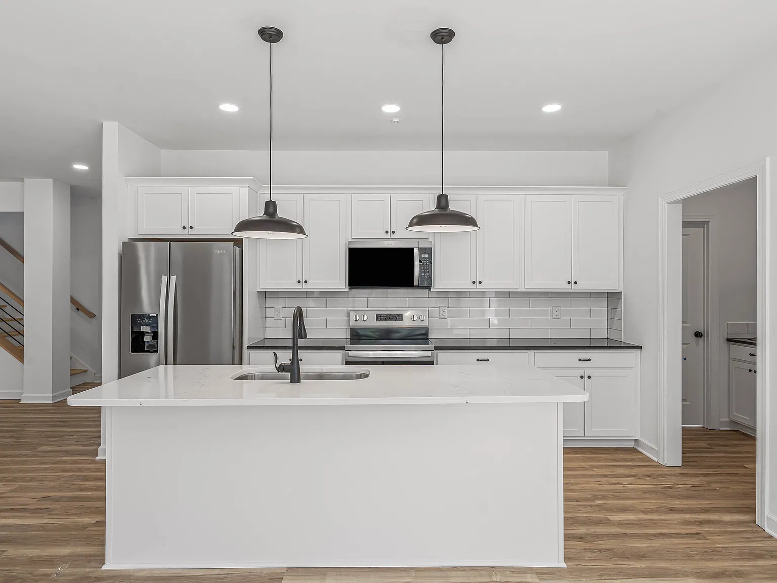 4 bed, 2.5 bath, 2268 sqft, $2,950 — Photo 4
