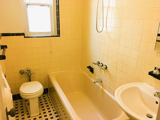 Rented by Showcase Realty | media 12