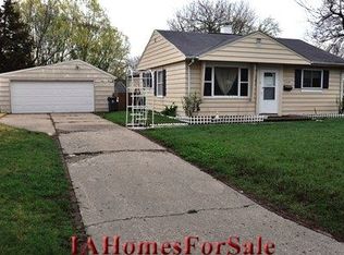 1439 Richmond Rd NE, Cedar Rapids, IA 52402
