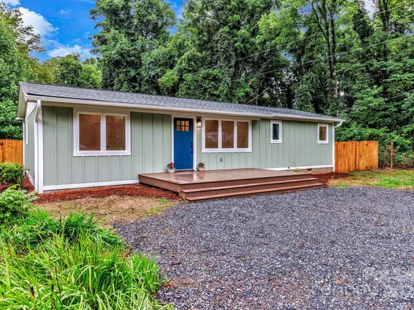 216 Vance Ave, Black Mountain, NC 28711