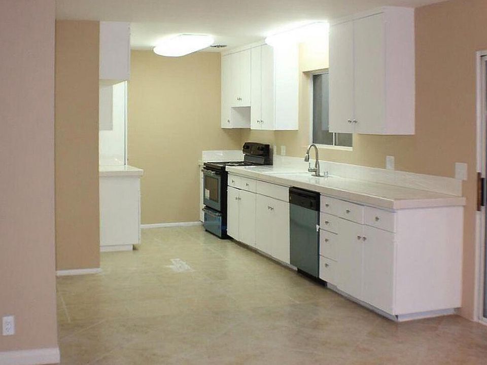 1st image of 77912 Michigan Dr #1A