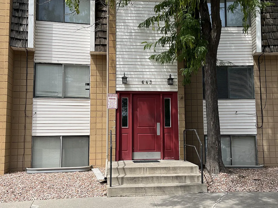 643 Swenson Ave #6