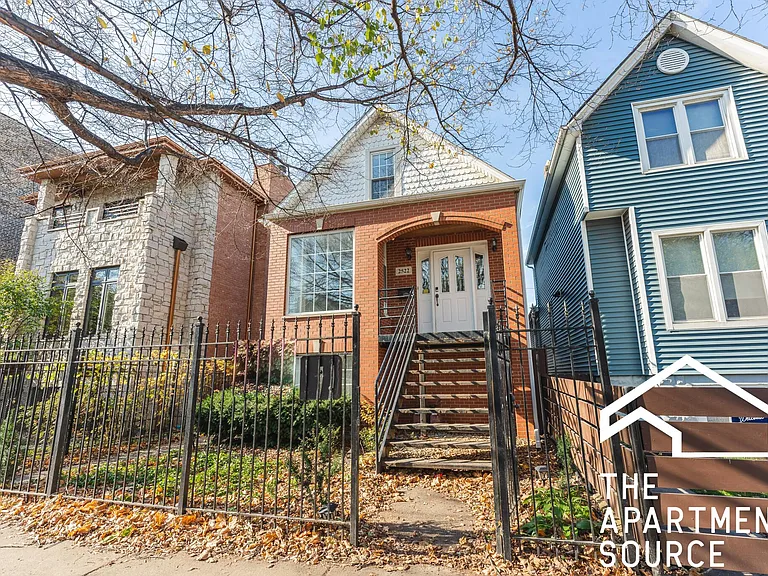 2522 N Artesian Ave — Photo 25