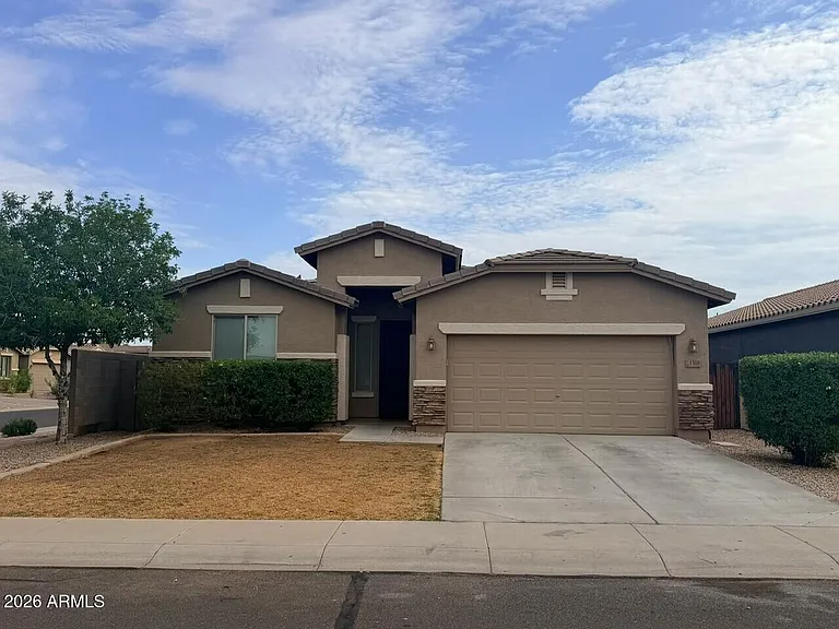 1810 W Loemann Dr — Photo 2