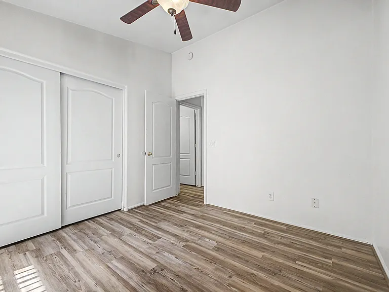4649 E Augusta Ave — Photo 19