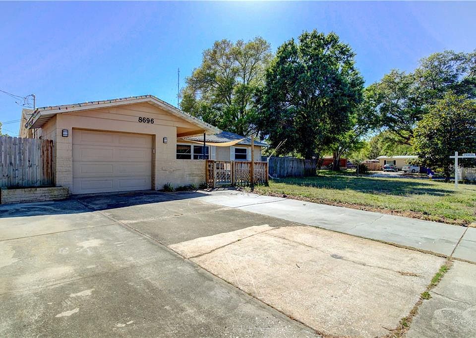 1st image of 8696 Lantana Dr