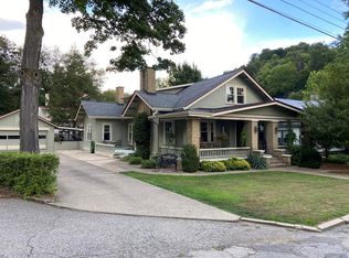 21 Hawthorne Ct, Wheeling, WV