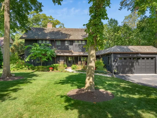 203 Prospect Ave, Highland Park, IL 60035