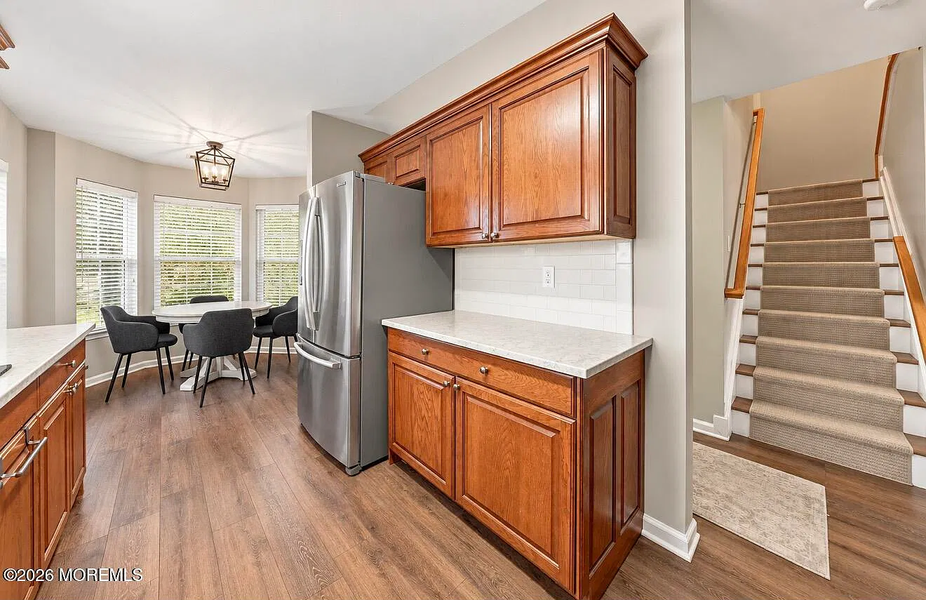 3 bed, 2.5 bath, 1676 sqft, $3,800 — Photo 4