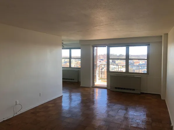 28 Riverside Ave APT 11E, Red Bank, NJ 07701