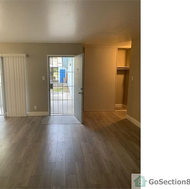 1st image of 7911 Bancroft Ave APT 107