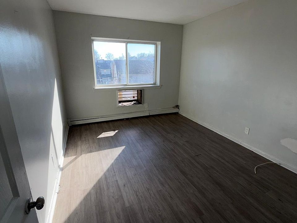 1st image of 402 Stuyvesant Ave APT 23