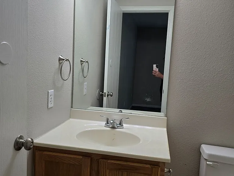 1505 Greensboro Dr — Photo 24