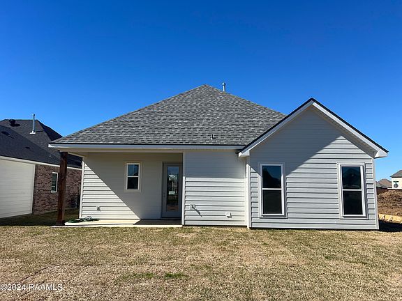 3rd image of 404 Adelaide Dr