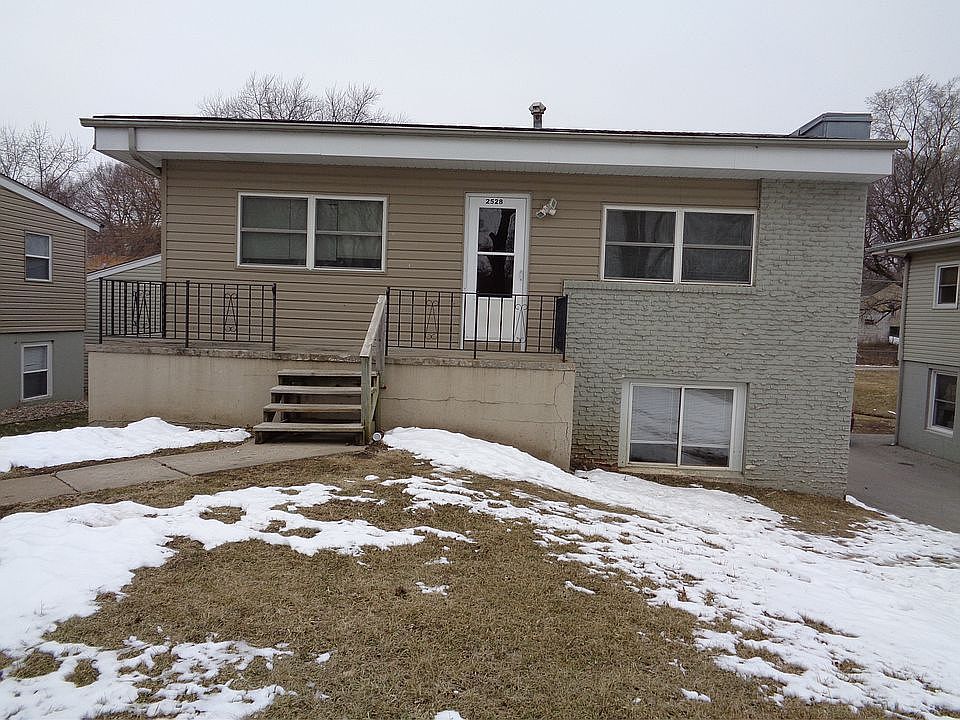 1st image of 2528 Wayne St #1