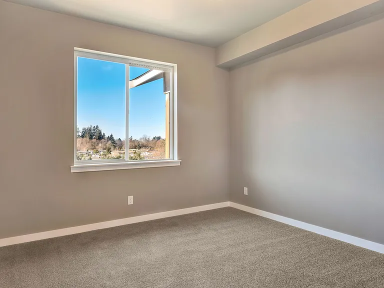 The Fairhaven Pointe Apartments — Photo 12