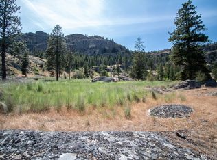 322 N End Omak Lake Rd #J, Omak, WA 98841