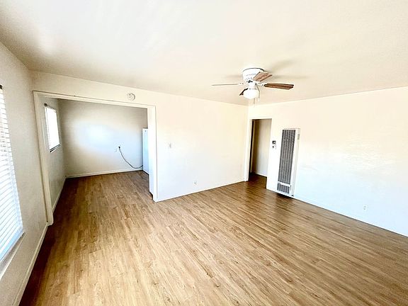 3rd image of 136-142 S East St #136-4