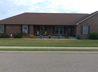 1694 S Bell Ford Dr, Seymour, IN 47274
