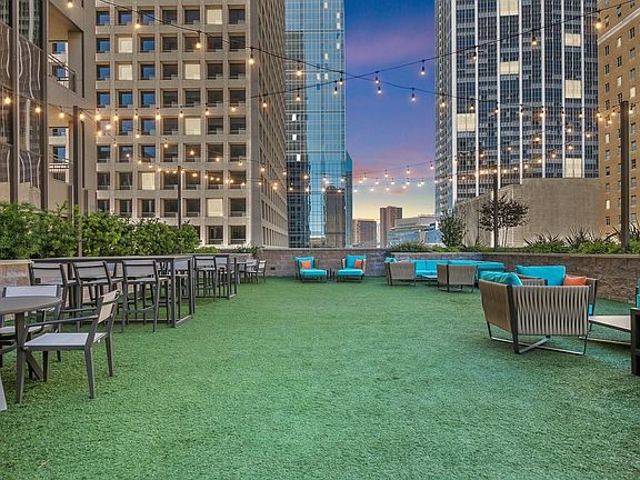 4th image of 1200 Main St APT 408