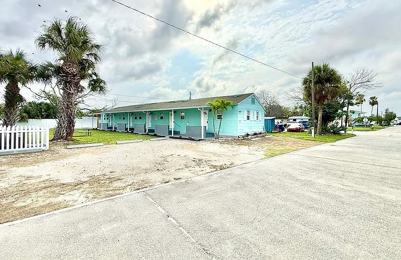 Studio, 1.0 bath, 315 sqft, $1,295 — Photo 4