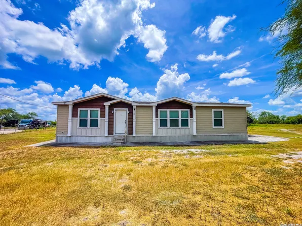 2161 Fm 888, Beeville, TX 78102