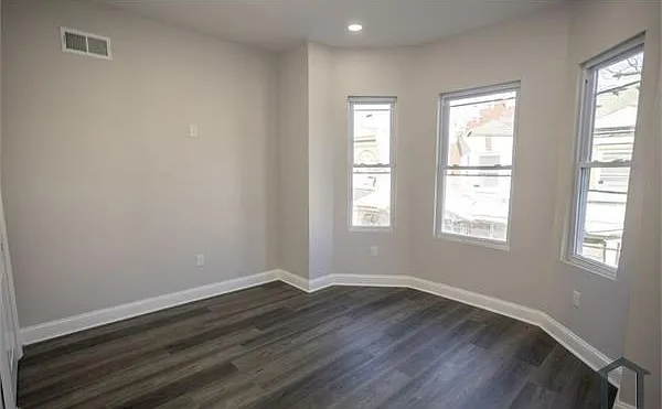 3230 Fontain St — Photo 18