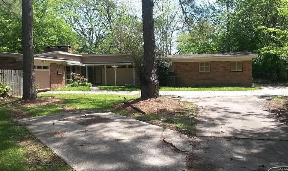 2nd image of 2621 Ashlawn Dr