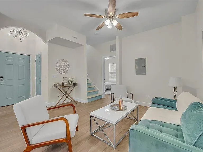 1172 S Beach Cir — Photo 5