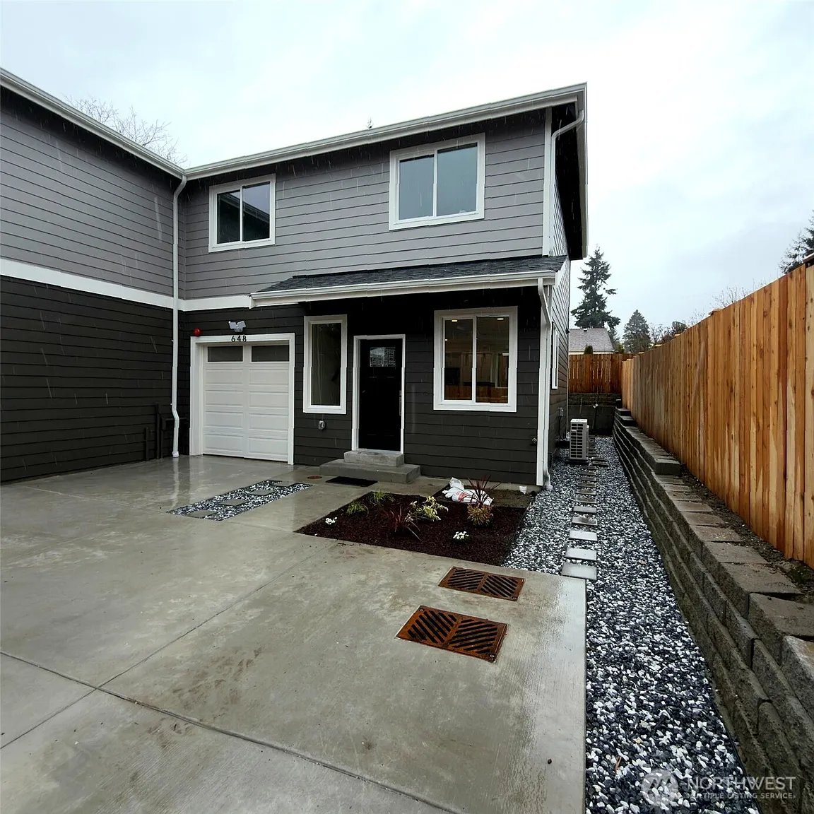 648 B SW 139th Street photo 1