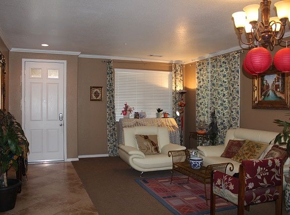 4th image of 5052 Snowberry Dr