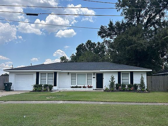 2nd image of 109 Dolby St